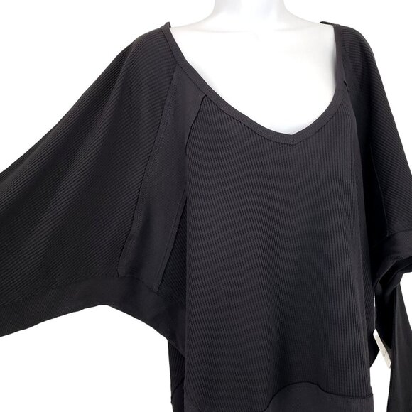 Free People Waffle Knit V-Neck Top Slouchy Oversized Beachy Boho Black NWT - Picture 3 of 9